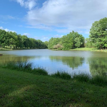 Camping Les Petites Minaudieres Hotel Saint-Sauveur  Bagian luar foto